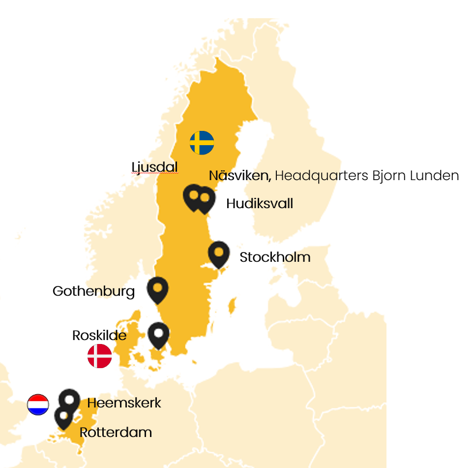 Bild på kvinna som arbetar med hållbarhetsredovisning
